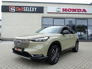 Honda HR-V 1.5 i-MMD 131pk CVT Advance Style + 4 Seizoenenbanden + Privacy Glas + Trekhaak