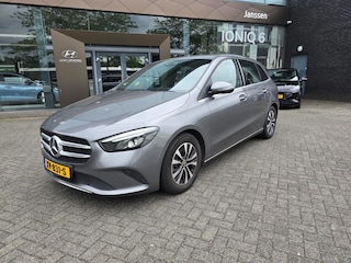 Mercedes-Benz B-klasse 180 Bus. Solution elek.trekhaak/NL-auto