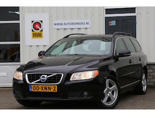 Volvo V70 1.6 T4 Momentum*Perfect Onderh.*NL-Auto*Trekhaak/Navi/Leder/Cruise-Control/Climate-Control/Parkeersens.*