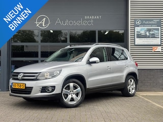 Volkswagen Tiguan 1.4 TSI Style Clima Leder Panorama Camera