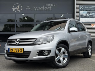Volkswagen Tiguan 1.4 TSI Style Clima Leder Panorama Camera