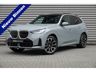 BMW X3 30e xDrive M-Sport | Panodak | Trekhaak | Memory | Driving Assistant | Iconic Glow |