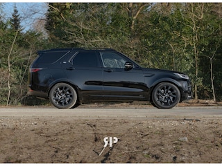 Land Rover Discovery D300 R-Dynamic SE