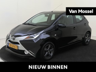 Toyota Aygo 1.0 VVT-i x-nav | airco | Apple Carplay/Android Auto | navigatiesysteem |