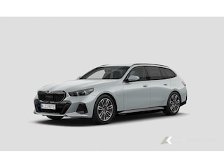 BMW 530e xDrive M Sport Pro | Driving Ass. + | Trekhaak | Harman/Kardon | Stuurverwarming |