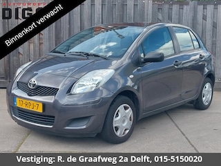 Toyota Yaris 1.0 VVTi Acces | Airco | Trekhaak | Elektrische ramen |