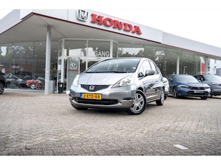 Honda Jazz 1.2 Trend | Dealeronderhouden | Trekhaak | IJskoude Airco | Verse APK | All Season banden met ruim voldoende profiel