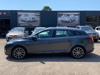Renault Mégane Estate 1.5 dCi Bose - Airco ecc - Cruise - Navi - Bluetooth/handsfree - Leer/stoelverwarming - 17 inch l.m velgen