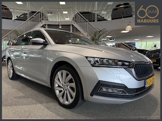 Skoda Octavia Combi 1.4 TSI iV PHEV Business Edition, Trekhaak, Camera
