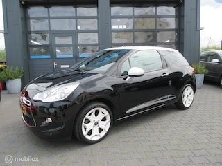 Citroën DS3 1.2 VTi So Chic 155dkm Airco Cruise Two Tone