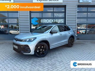 Volkswagen Tiguan R-Line Edition - eHybrid | 'App-Connect' draadloze smartphone integratie | Achteruitrijcamera (Rear View) | Automatische afstandsregeling (Adaptive Cruise Control)