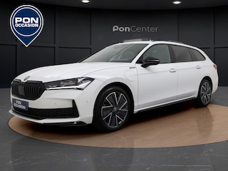 Skoda Superb Combi 1.5 TSI PHEV Sportline | Pano Dak | Head-up Display | 360 Camera | CANTON Audio | Side Assist | ACC | Elek. Achterklep | Elek. Stoelen | Stoelverwarming-/ventilatie | 18'' |
