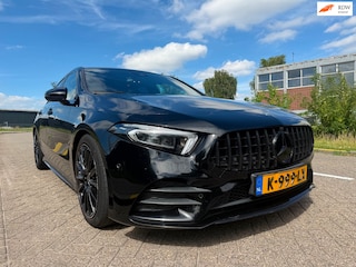 Mercedes-Benz A-klasse 200 Business Solution AMG