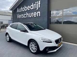Volvo V40 1.5 T3 Polar+ Luxury pano trekhaak stoelverwarming harman kardon