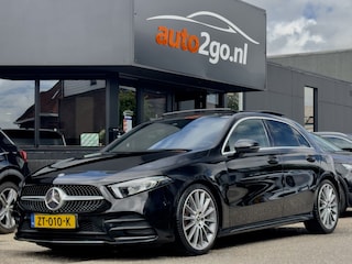 Mercedes-Benz A-klasse 200 AUT7 AMG-STYLING PREMIUM PLUS PANODAK LEDER 19 INCH-LMV NAVI CAMERA DIGI-DASH APPLE-CARPLAY LED PDC