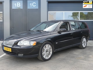 Volvo V70 2.4 Momentum Automaat ECC Navi Leder Cruise Control Org. NL-Auto NAP APK t/m 04-2027