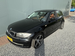 BMW 118i High Executive 5-drs