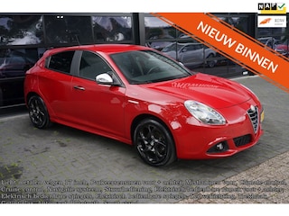 Alfa Romeo Giulietta 1.4 Turbo MultiAir, Clima, Navi, CC, Led, Trekhaak,