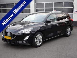 Ford Focus Wagon 1.0 EcoBoost Hybrid Titanium X Business Automatische airco, navigatie, parkeersensoren, achteruitrij camera, trekhaak, cruise controle, lichtmetalen velgen, enz.