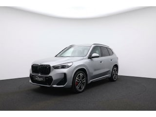 BMW iX1 30 xDrive M Sport pro 313 pk l Pano l Drive Assistant l Harman l