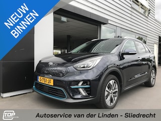 Kia Niro e-Niro ExecutiveLine 64 kWh Trekhaak dealer onderhouden