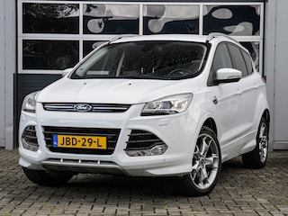 Ford Kuga 1.5 ST-line Titanium | Navi | Xenon | Climate control | PDC v+a | Cruise control | Stoelverwarming | Trekhaak