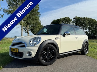 Mini Clubman 1.6 One Final Edition | H-Leder | Navi | Clima | 16" Velgen | Wired + Essential pakket | Cruise | 6 Versnellingen |