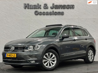 Volkswagen Tiguan 1.4 TSI ACT Comfortline Business - Pano - Acc- 360