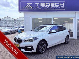 BMW 118i Sport-Line AUT. Pano Leder Head-up Keyless
