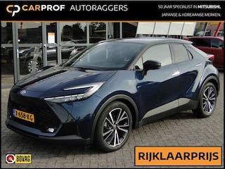 Toyota C-HR 1.8 Hybrid 140 Executive Pano I HUD I Elek.stoelen I Stoelverwarming I Leer/Stof I 360 Camera