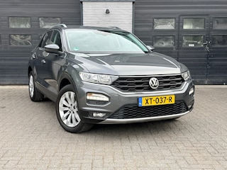 Volkswagen T-Roc 1.0 TSI Style, Aur Camera, Apple Carplay