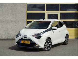 Toyota Aygo 1.0 VVT-i 5drs X-Joy 2021 Lmv 15" | Led | App-Connect | Climate control | Extra getint glas
