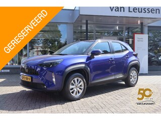 Toyota Yaris Cross 1.5 HYBRID 115 DODEHOEKDETECTIE STOELVERW. APPLE/ANDROID AD-CRUISE LM- VELGEN