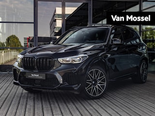 BMW X5 Competition | M DRIVERS PACK | BOWERS & WILKINS | SOFTCLOSE | SKYLOUNGE PANORAMA/SCHUIF-KANTELDAK | STOELVENTILATIE | TV SCHERMEN ACHTER | NL GELEVERD | DEALER ONDERHOUDEN | CARBONZWART | BMW LASER | DRVING ASSISTANT PROF | ELEKTR.TREKHAAK |