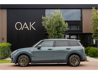 Mini Clubman 2.0 Cooper S Untold Edition F1 Aut. | JCW-Trim | Panorama | Lounge Leder | Memory | H&K | Head-Up | ACC | Camera | 18"LM | Sage Green