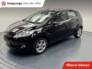Ford Fiesta 1.25 Titanium Navigatie-Cr.contr-Clima-Parkeersensoren-Lm15''velgen
