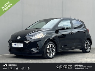 Hyundai i10 1.0 Comfort Smart 5-zits / Automaat / Stuur- en stoelverwarming / Camera / Airco / Navigatie / Apple Carplay Android / DAB radio / 15" LM wielen & All Season banden /