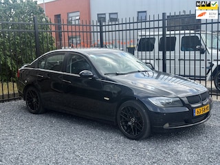 BMW 318i Dynamic Executive AIRCO!6BAK!APK!KOOPJE!