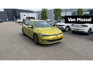 Volkswagen Golf 1.5 TSI Life | 130 PK | Digital Cockpit | Keyless (Start) | Navigatie | Carplay / Android Auto | Blind Spot (Dodenhoek Sensor)