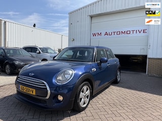 Mini Cooper 5-Deurs 1.5 Business airco