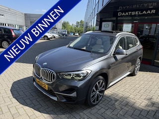 BMW X1 sDrive20i Business Edition Plus Head-up display Leer Panoramadak