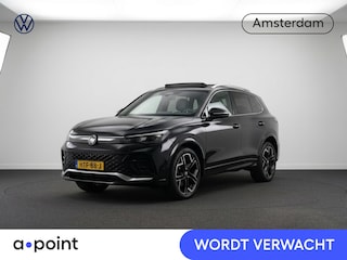 Volkswagen Tiguan 1.5 eHybrid R-Line Edition 204 pk Automaat (DSG) | Verlengde garantie | Navigatie | Panoramadak | Parkeersensoren (Park assist) | Achteruitrijcamera | Stoelverwarming v/a | R-Line |