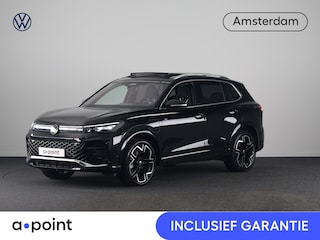 Volkswagen Tiguan 1.5 eHybrid R-Line Edition 204 pk Automaat (DSG) | Verlengde garantie | Navigatie | Panoramadak | Parkeersensoren (Park assist) | Achteruitrijcamera | Stoelverwarming v/a | R-Line |