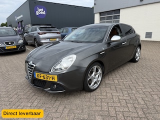 Alfa Romeo Giulietta 2.0 JTDm Clima Navi Leder Stoelverw. 18"