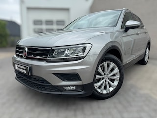 Volkswagen Tiguan 1.4 TSI Comfortline Business TREKHAAK / ACC / PDC / ECC / CARPLAY / NL AUTO MET NAP / LMV