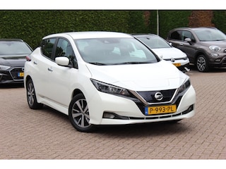 Nissan Leaf Acenta 40 kWh / Camera / CarPlay / 16'' / Keyless / Dodehoek / DAB / ACC