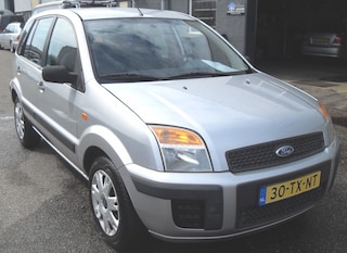 Ford Fusion 1.6 16V Trend AUTOMAAT, AUTO IS GAS EN HANDGESCHAKELD AANGEPAST airco