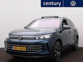 Volkswagen Tiguan 1.5 eHybrid Elegance Panoramaschuif-kanteldak - IQ light - ErgoActive-stoel - Trekhaak - Navigatie - Stoelverwarming - Park Assist