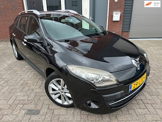 Renault Mégane Estate 1.4 TCe Privilége / Navi / Leder / PDC / Clima / Cruise