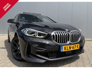 BMW 118i High Executive M-SPORT 140PK Aut. PANO LED